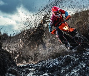 开云网页版-黄潜奇迹夜，萨拉赫独造三球导演逆转，皇家社会主场饮恨