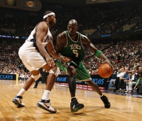 开云体育官网-森林狼对阵黄蜂，范弗利特如何成为胜负手