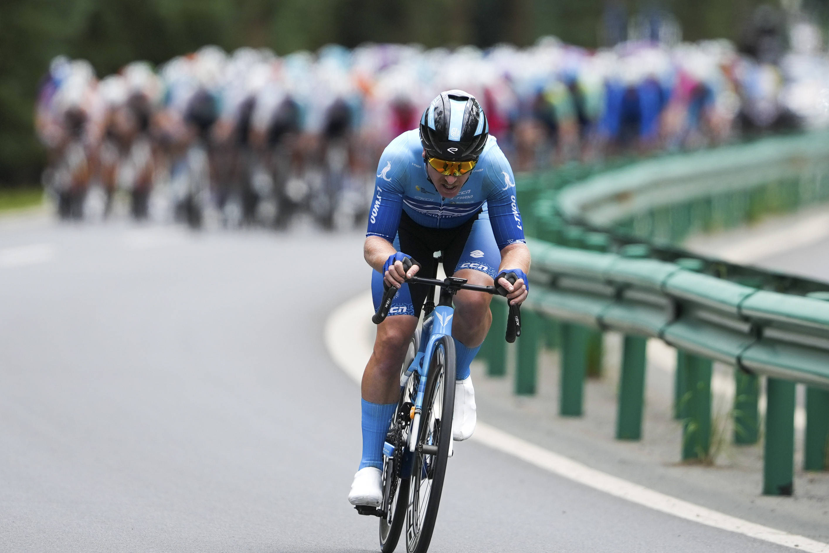 美国自行车代表团再创佳绩，速度冲刺刷新记录