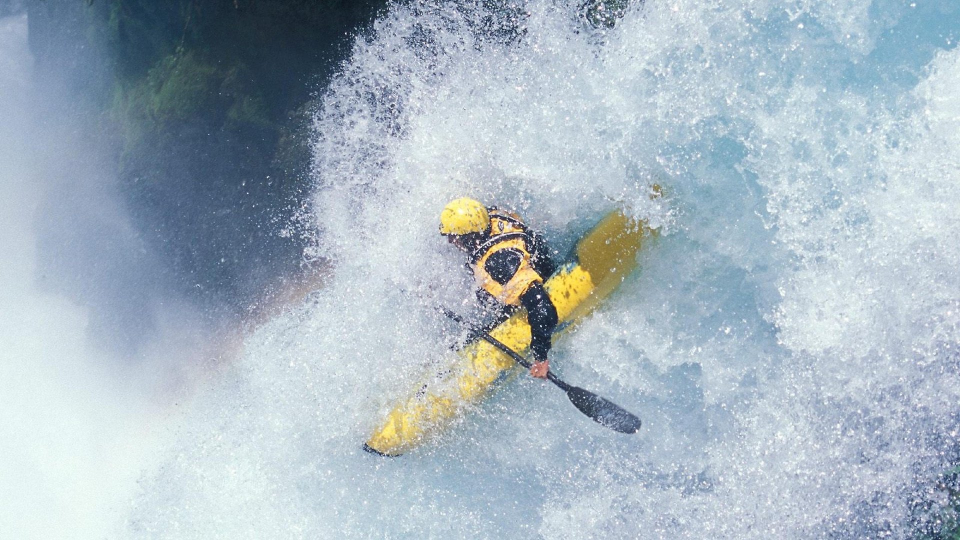 F1新赛季揭幕战之夜，克莱关键时刻站出来