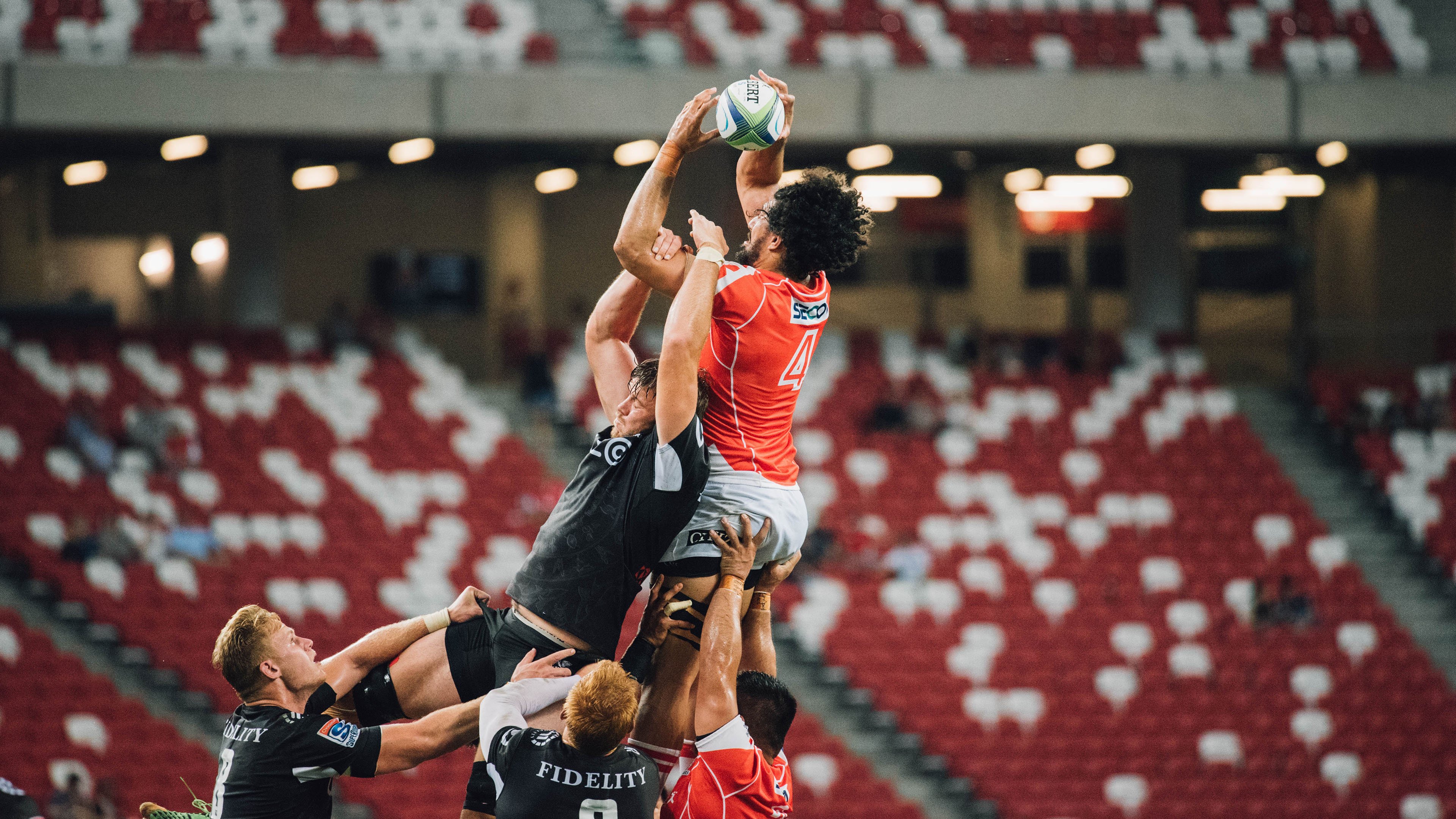 冲出重围，雄鹿的团队风暴与恩比德的节奏魔法